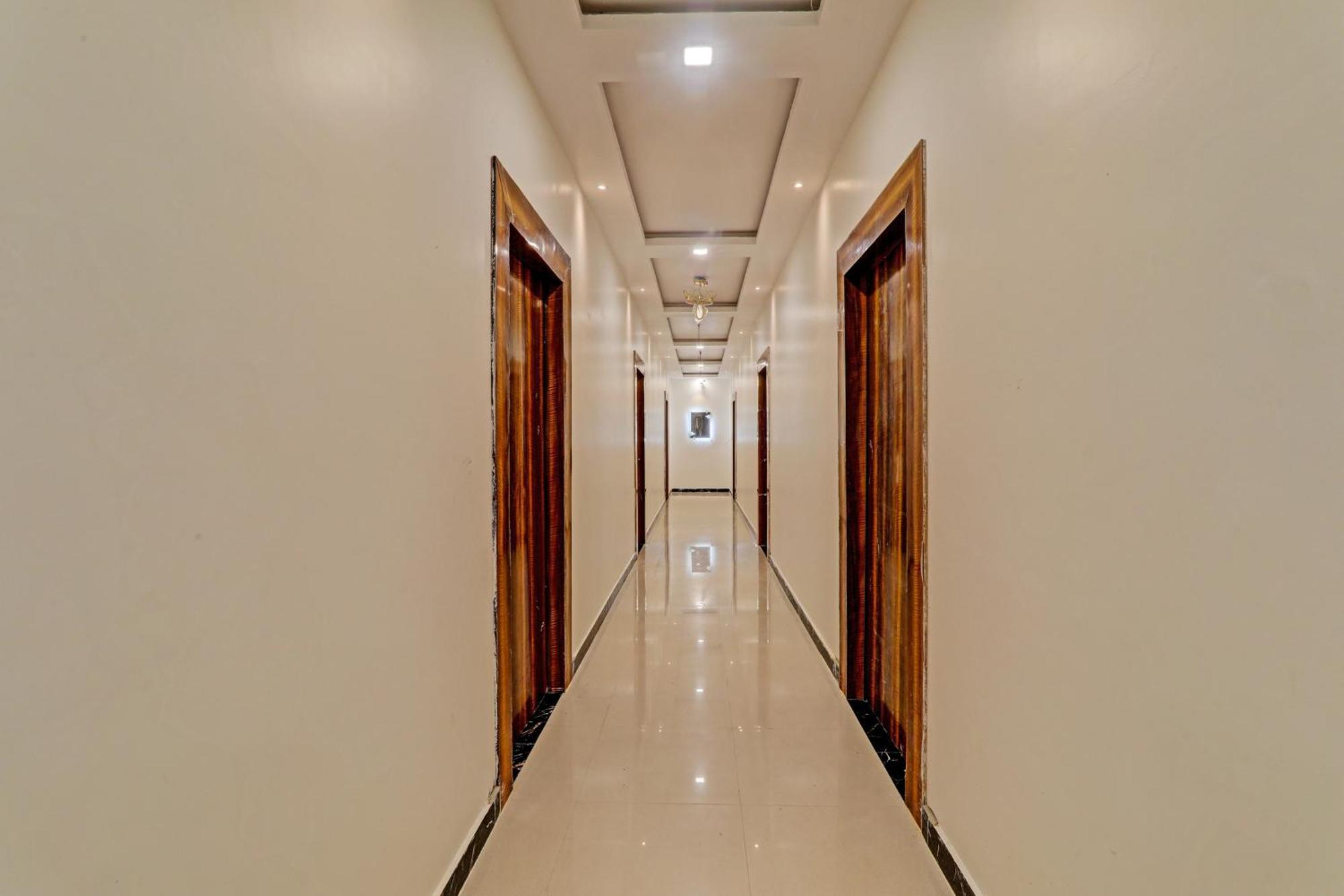 Hotel O Awadh International Bela Pratapgarh Εξωτερικό φωτογραφία